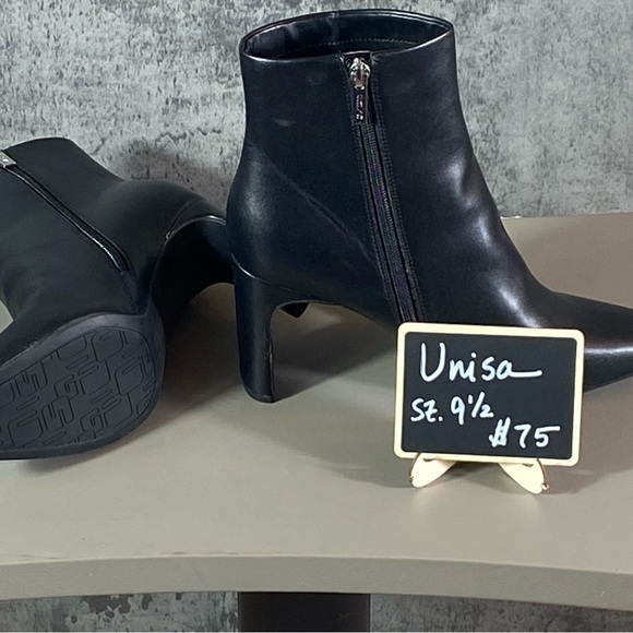 New with box - Picture 2 of 2